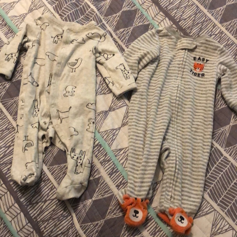 2 super cute and cozy long sleeve onesies!